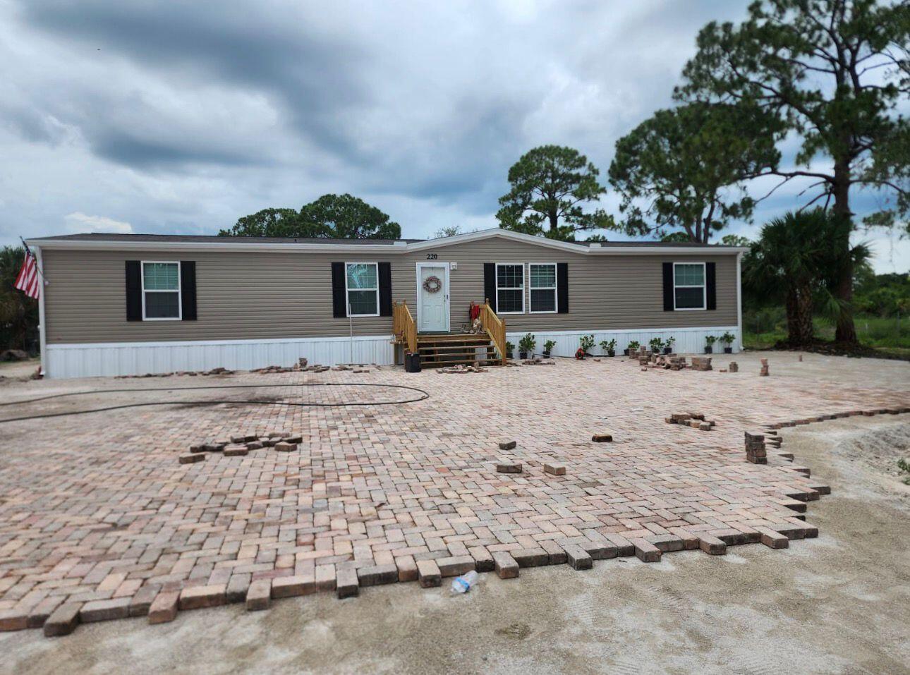 220 S Kennel Street