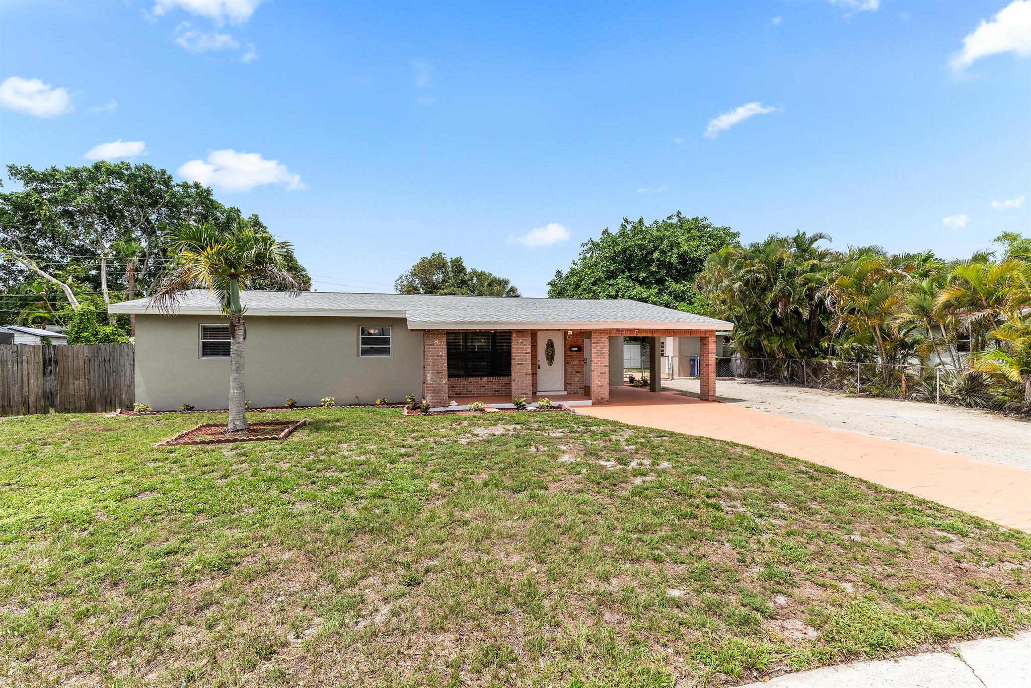 3690 SW 23rd Court