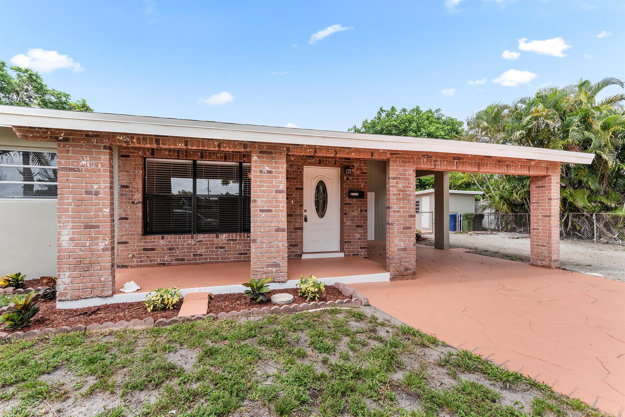 3690 SW 23rd Court