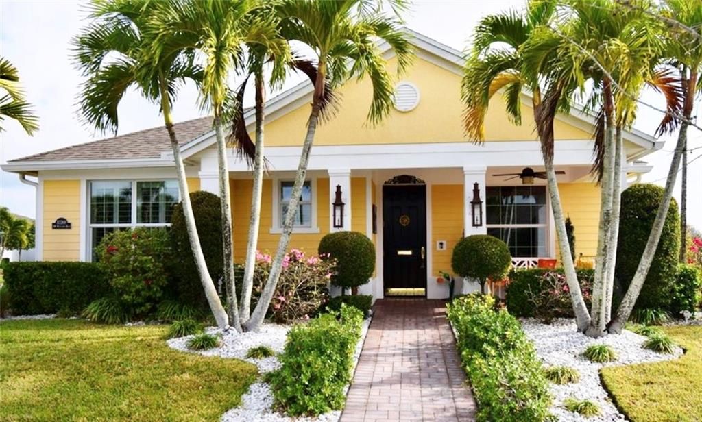 Photo of 10388 SW Westlawn Blvd, Port Saint Lucie, FL 34987 (MLS # F10284978)
