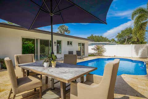 Tiny photo for 2620 NE 53rd Street, Lighthouse Point, FL 33064 (MLS # B26043790)