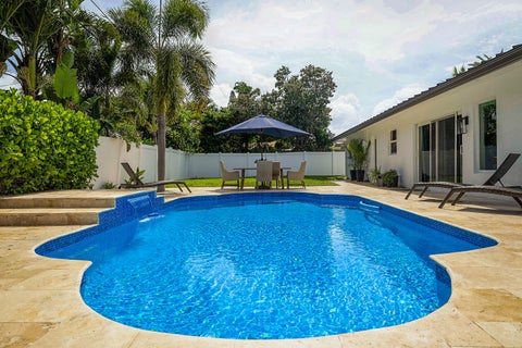 Tiny photo for 2620 NE 53rd Street, Lighthouse Point, FL 33064 (MLS # B26043790)