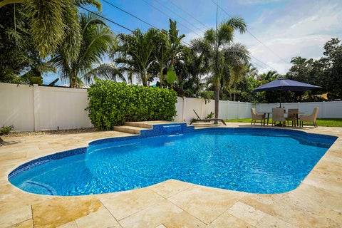Tiny photo for 2620 NE 53rd Street, Lighthouse Point, FL 33064 (MLS # B26043790)