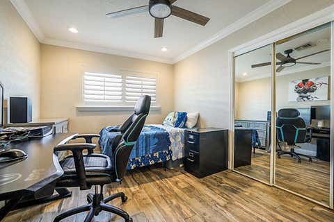Tiny photo for 2620 NE 53rd Street, Lighthouse Point, FL 33064 (MLS # B26043790)