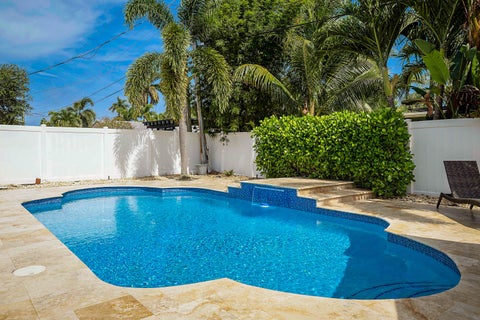 Tiny photo for 2620 NE 53rd Street, Lighthouse Point, FL 33064 (MLS # B26043790)