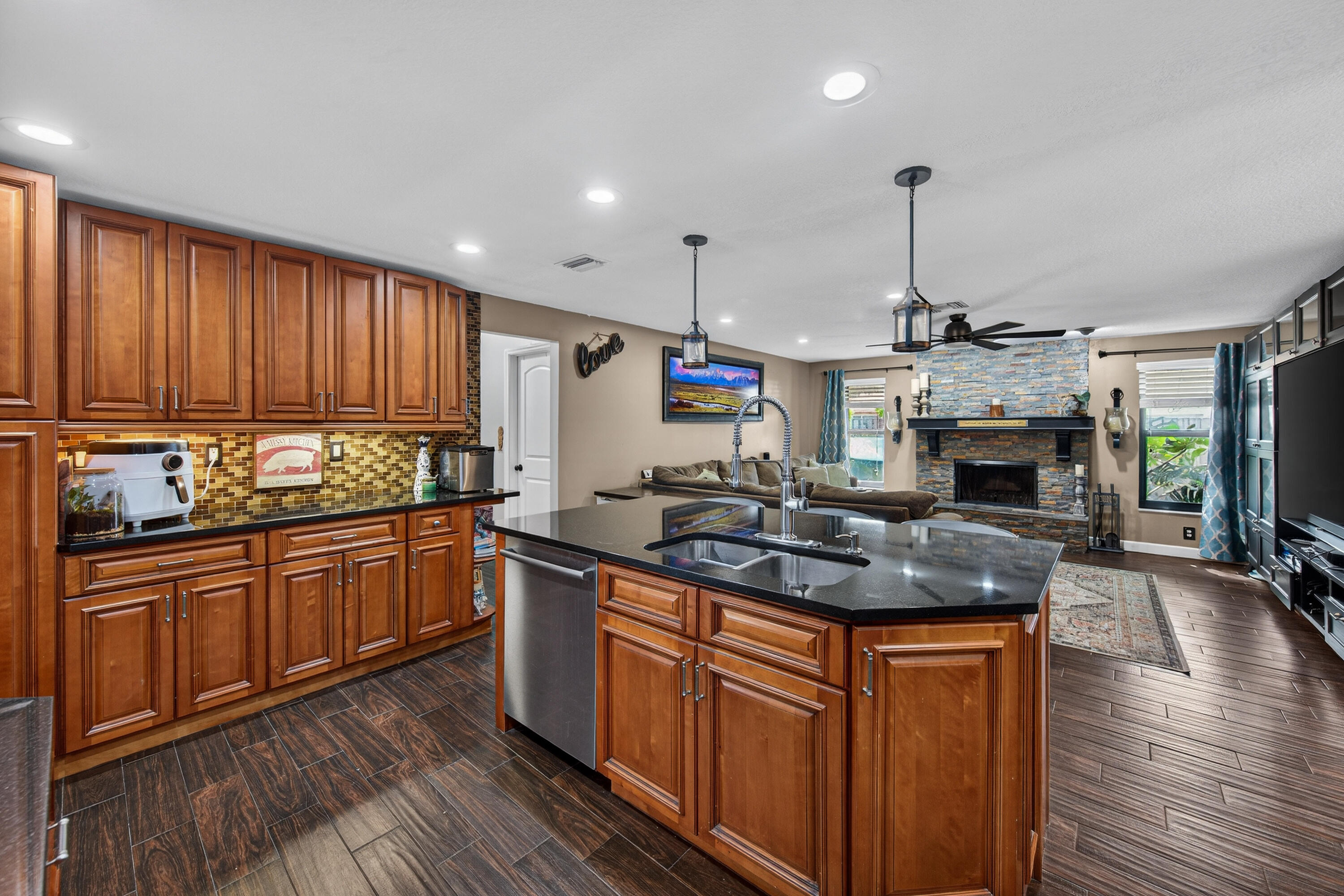 CANTERBURY ESTATES - Residential