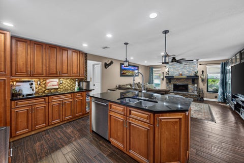 Tiny photo for 9696 NW 28th Place, Coral Springs, FL 33065 (MLS # B26011220)