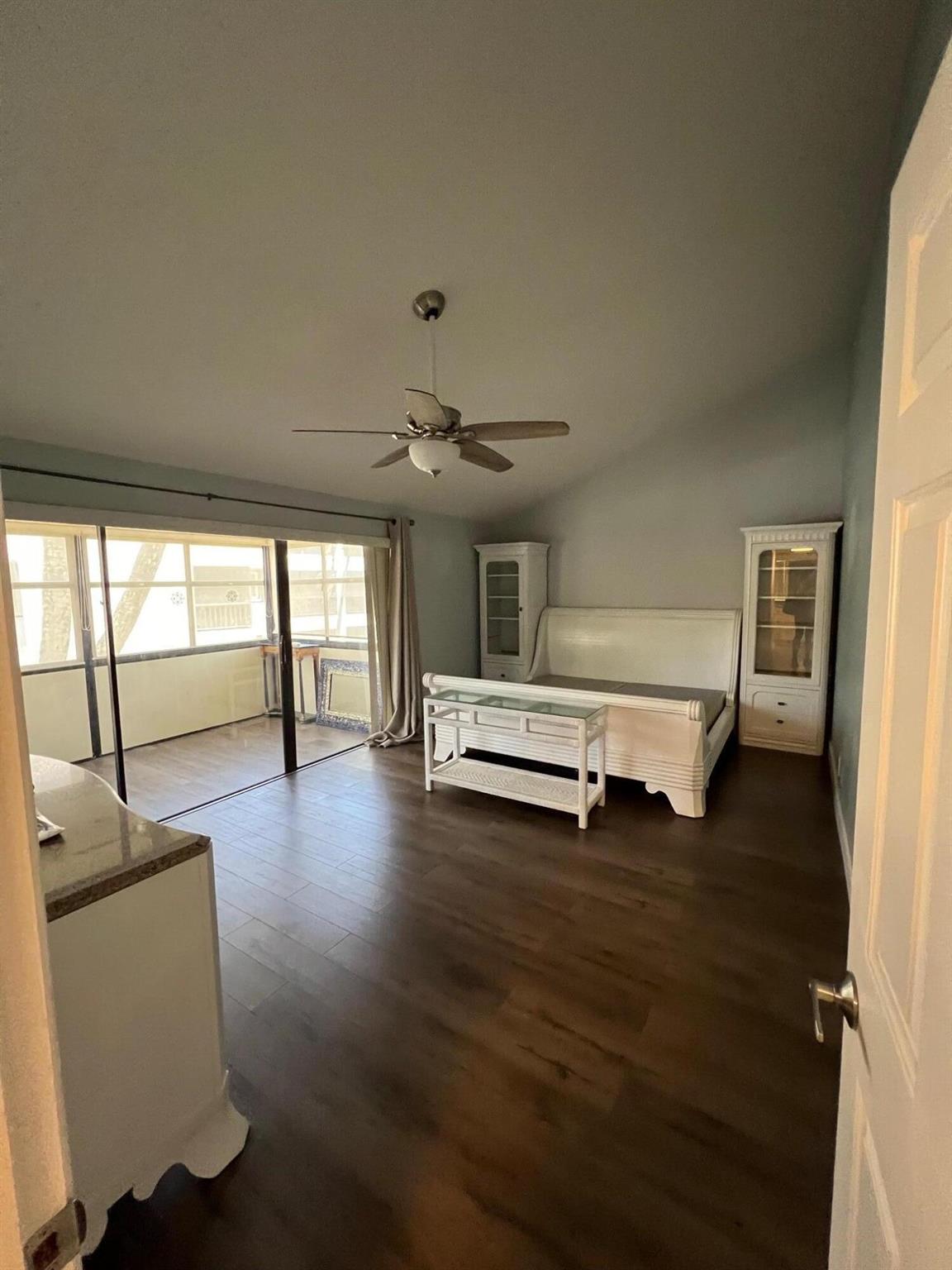 TWELVE OAKS CONDO - Residential Lease