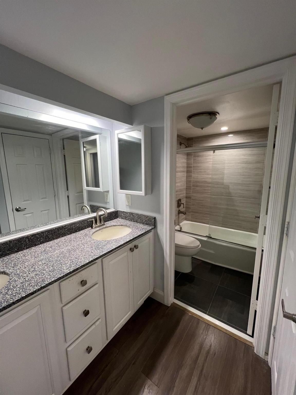 TWELVE OAKS CONDO - Residential Lease
