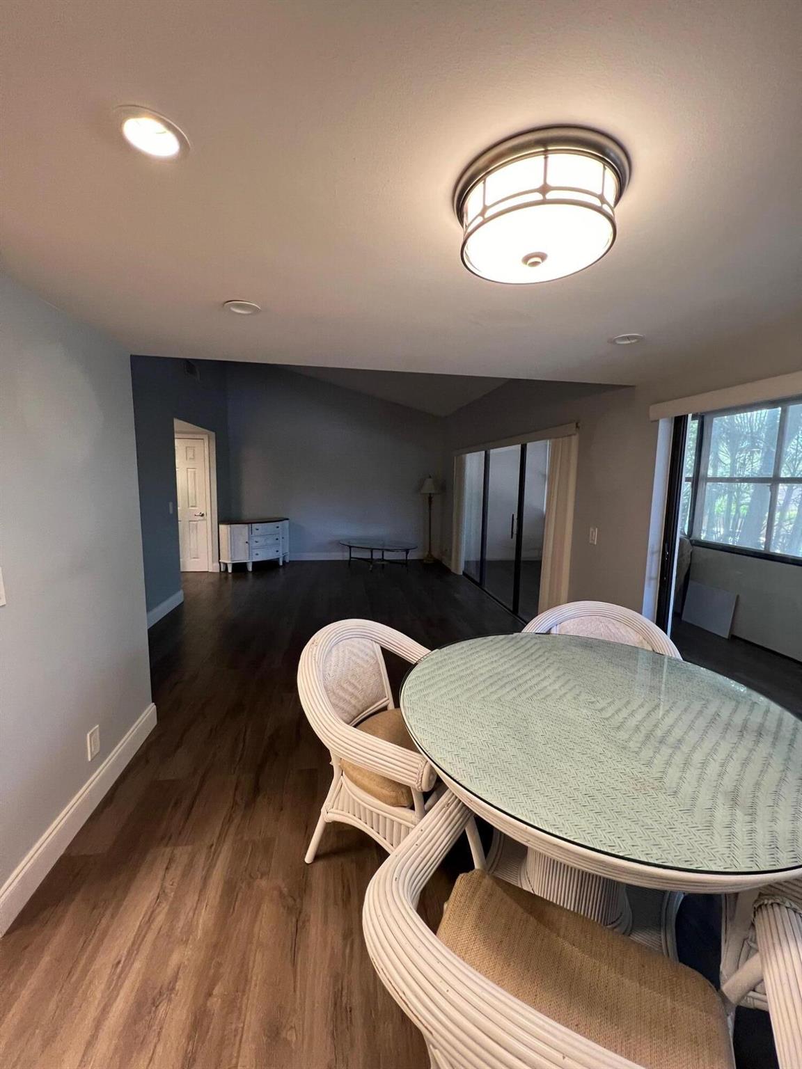 TWELVE OAKS CONDO - Residential Lease