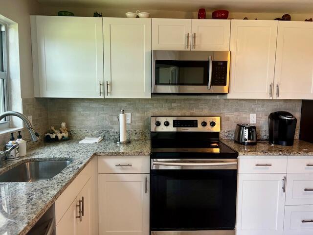 POINCIANA PLACE CONDO 1,2 - Residential Lease