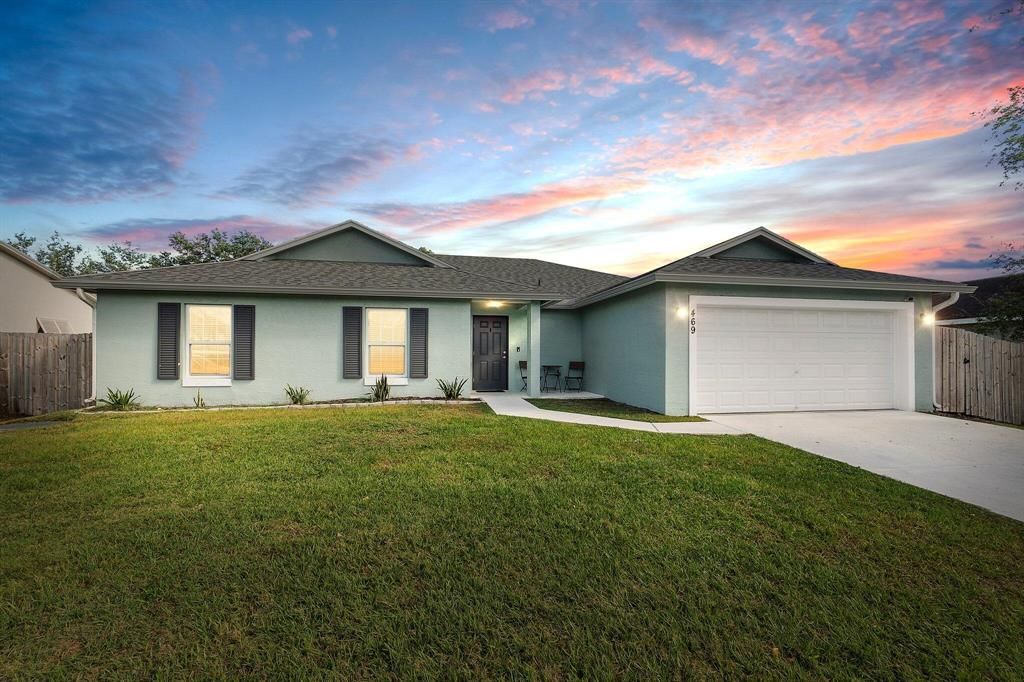 Photo of 469 SW Dolores Avenue, Port St Lucie, FL 34983 (MLS # R10876934)