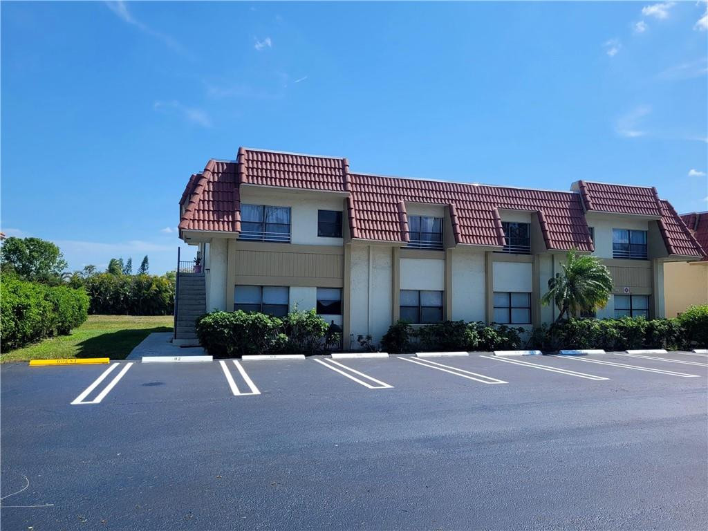 Grenadier Gardens - Residential Lease