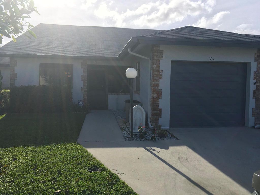 Photo of 175 Moccasin Trail N, Jupiter, FL 33458 (MLS # R10786916)