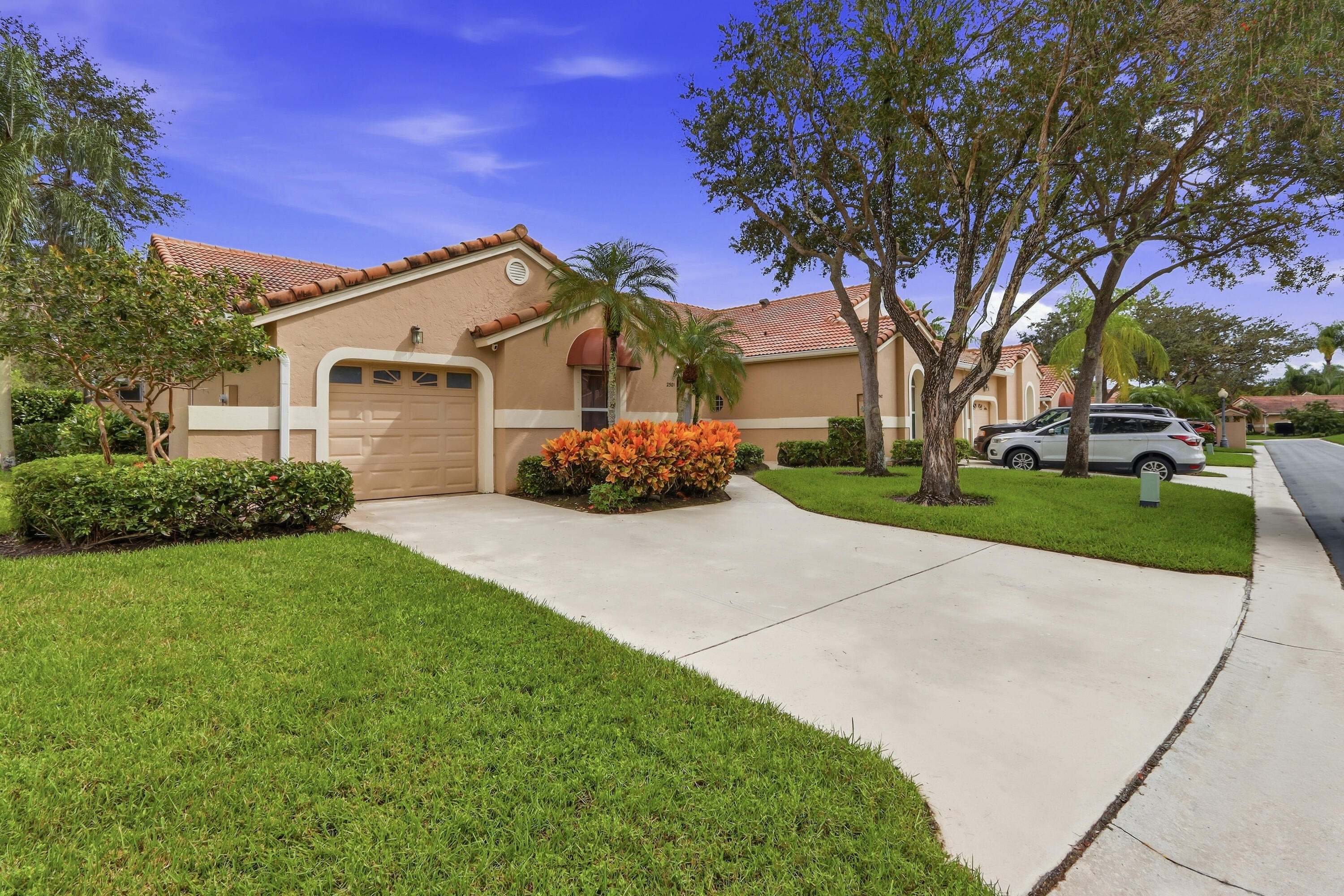 2501 MAHOGANY Place