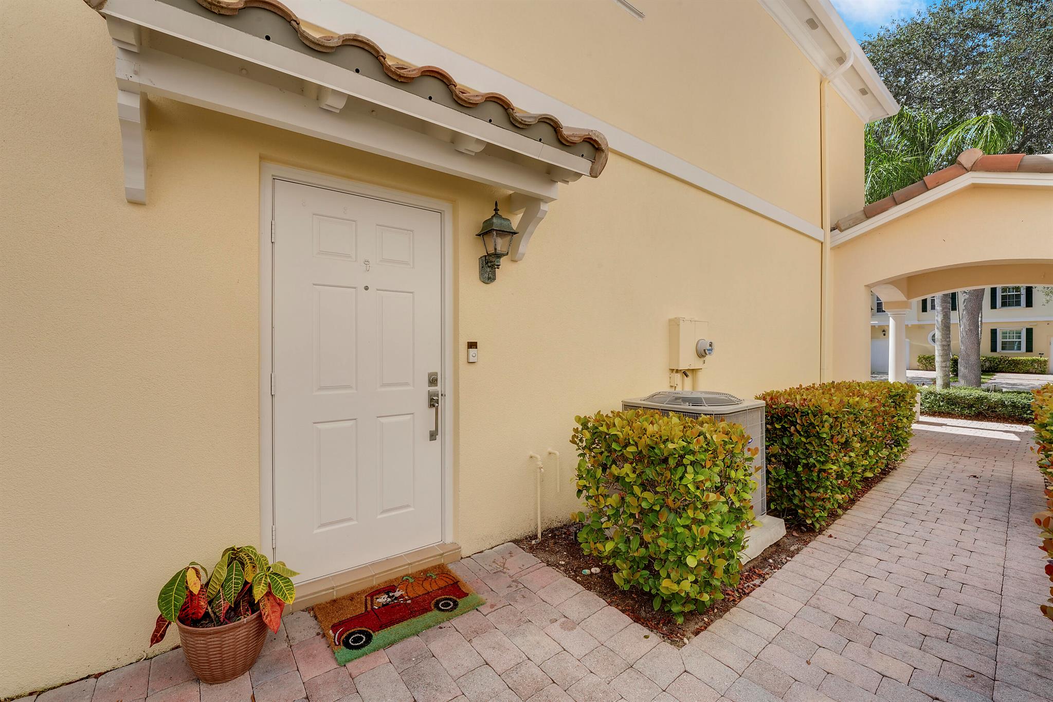 454 Capistrano Drive