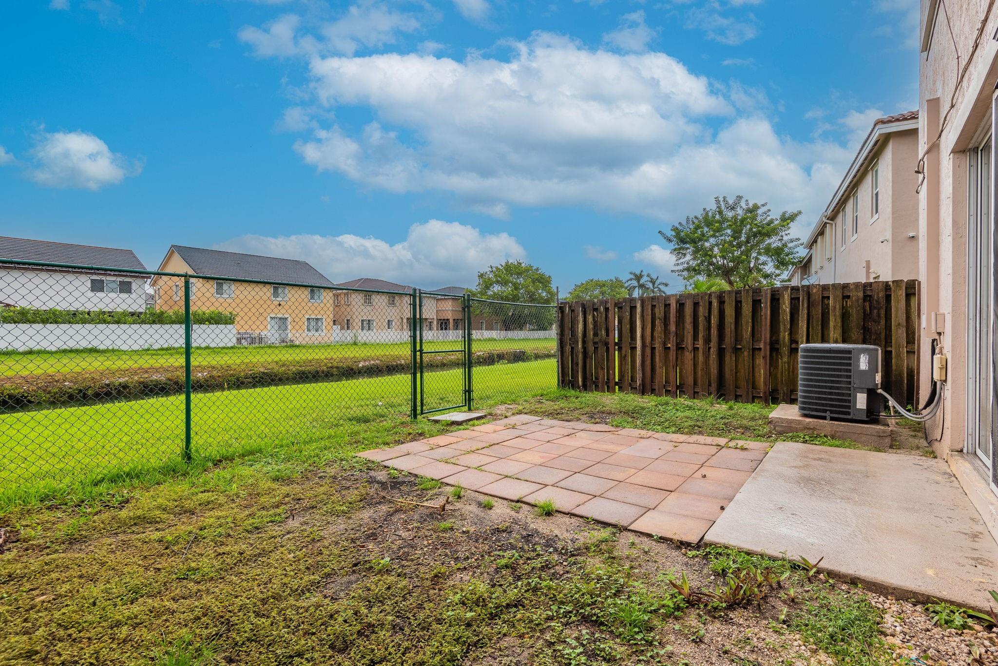 RIVERSIDE AT BISC NATL PK - Residential