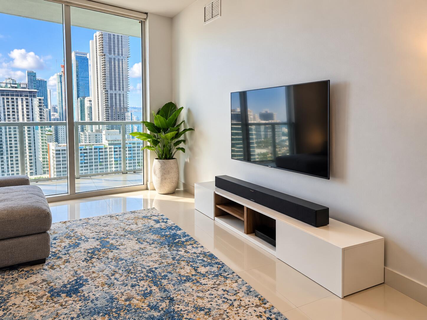 1900 N Bayshore Drive 2604