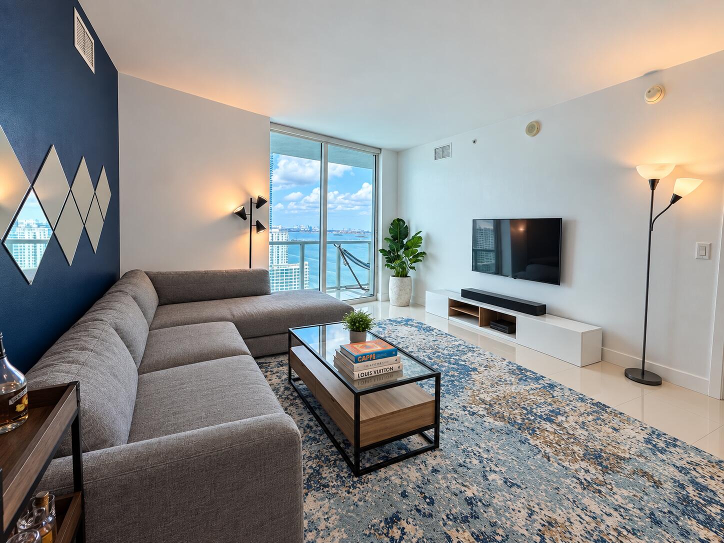 1900 N Bayshore Drive 2604