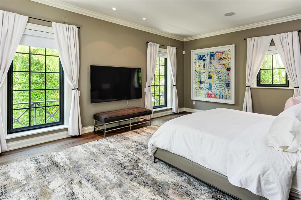 FLORAL PARK - Residential