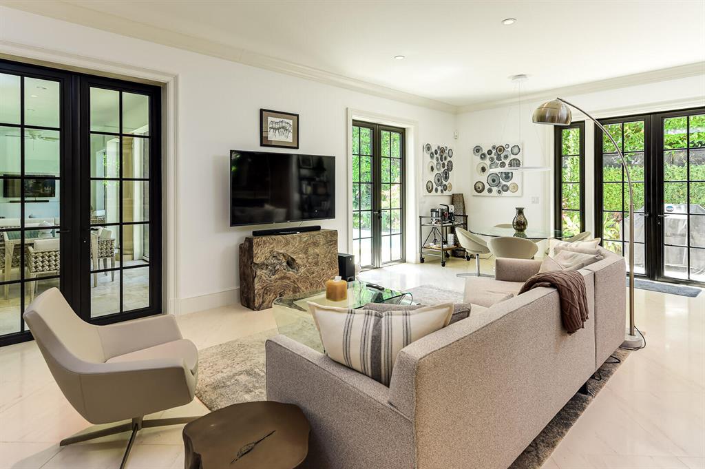 FLORAL PARK - Residential