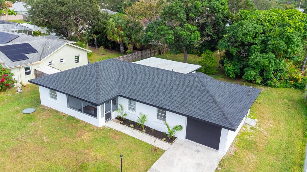 Photo of 313 NW Dorchester Street, Port Saint Lucie, FL 34983 (MLS # R11136649)