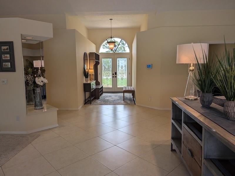 2282 NE Marlberry Ln