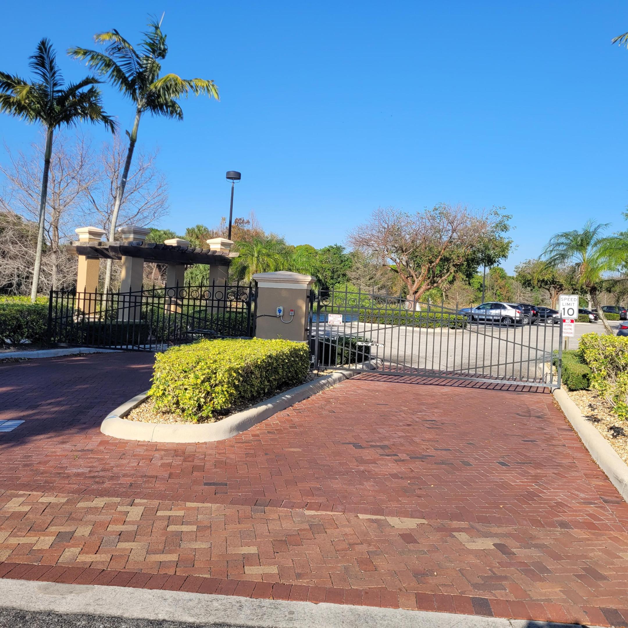 RESIDENCES AT MIDTOWN CONDO - Residential