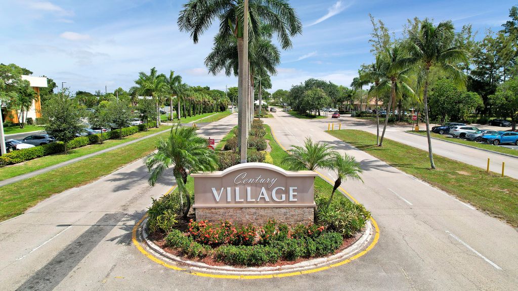 Photo of 120 Windsor F #F, West Palm Beach, FL 33417 (MLS # R11157967)