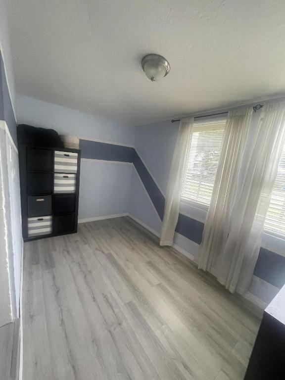 NORTH MIAMI ESTS - Residential Lease