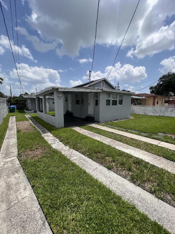 NORTH MIAMI ESTS - Residential Lease