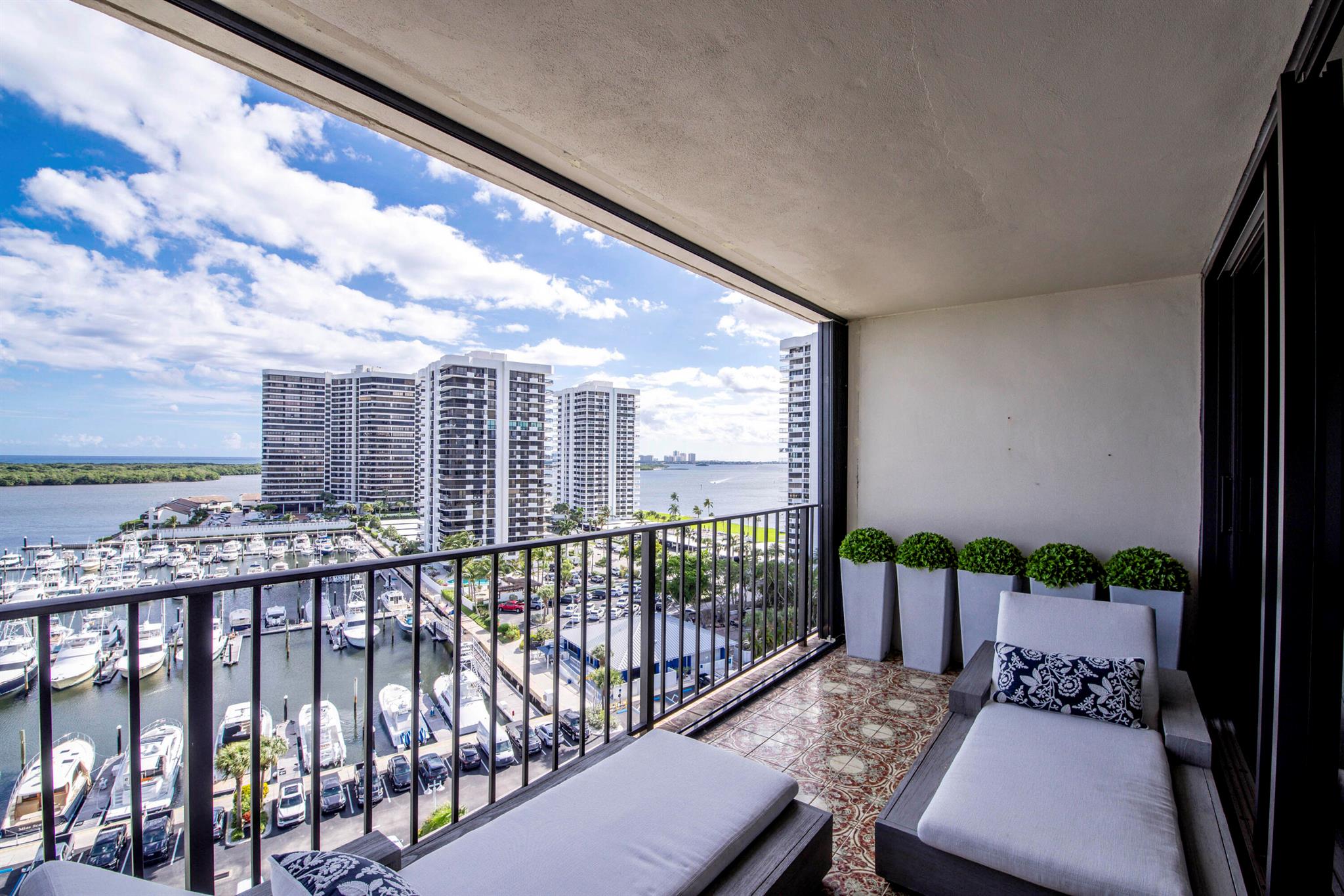 Quay South at Old Port Co - Residential