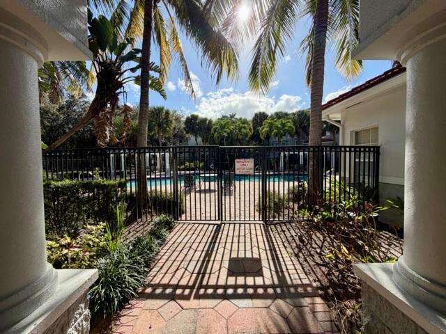 CONDOMINIUMS AT COURTNEY - Residential Lease