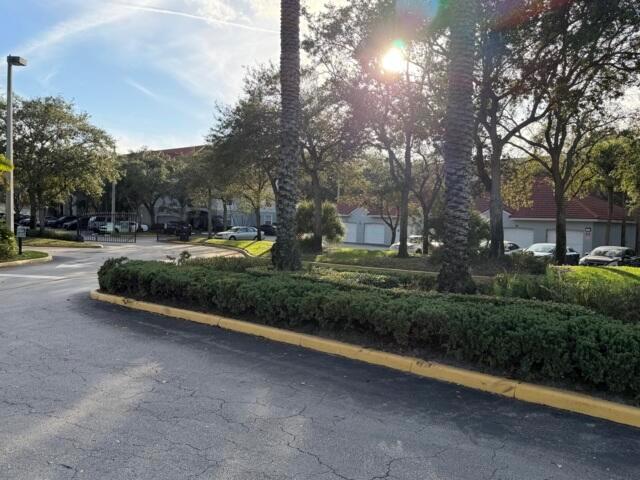 CONDOMINIUMS AT COURTNEY - Residential Lease