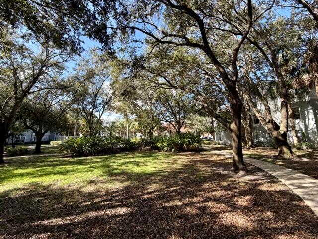 CONDOMINIUMS AT COURTNEY - Residential Lease