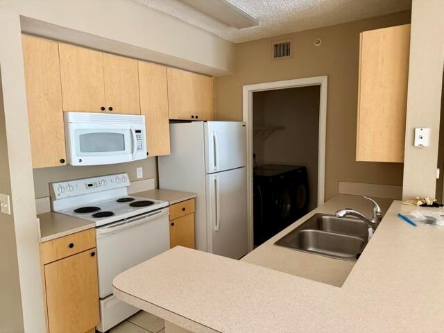 CONDOMINIUMS AT COURTNEY - Residential Lease