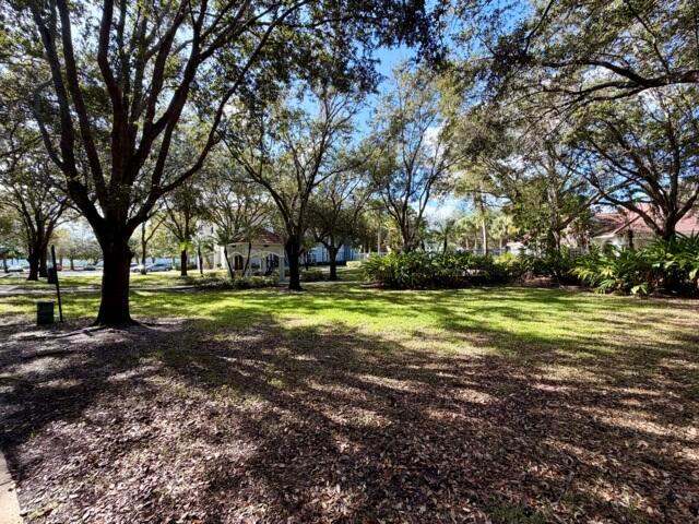 CONDOMINIUMS AT COURTNEY - Residential Lease