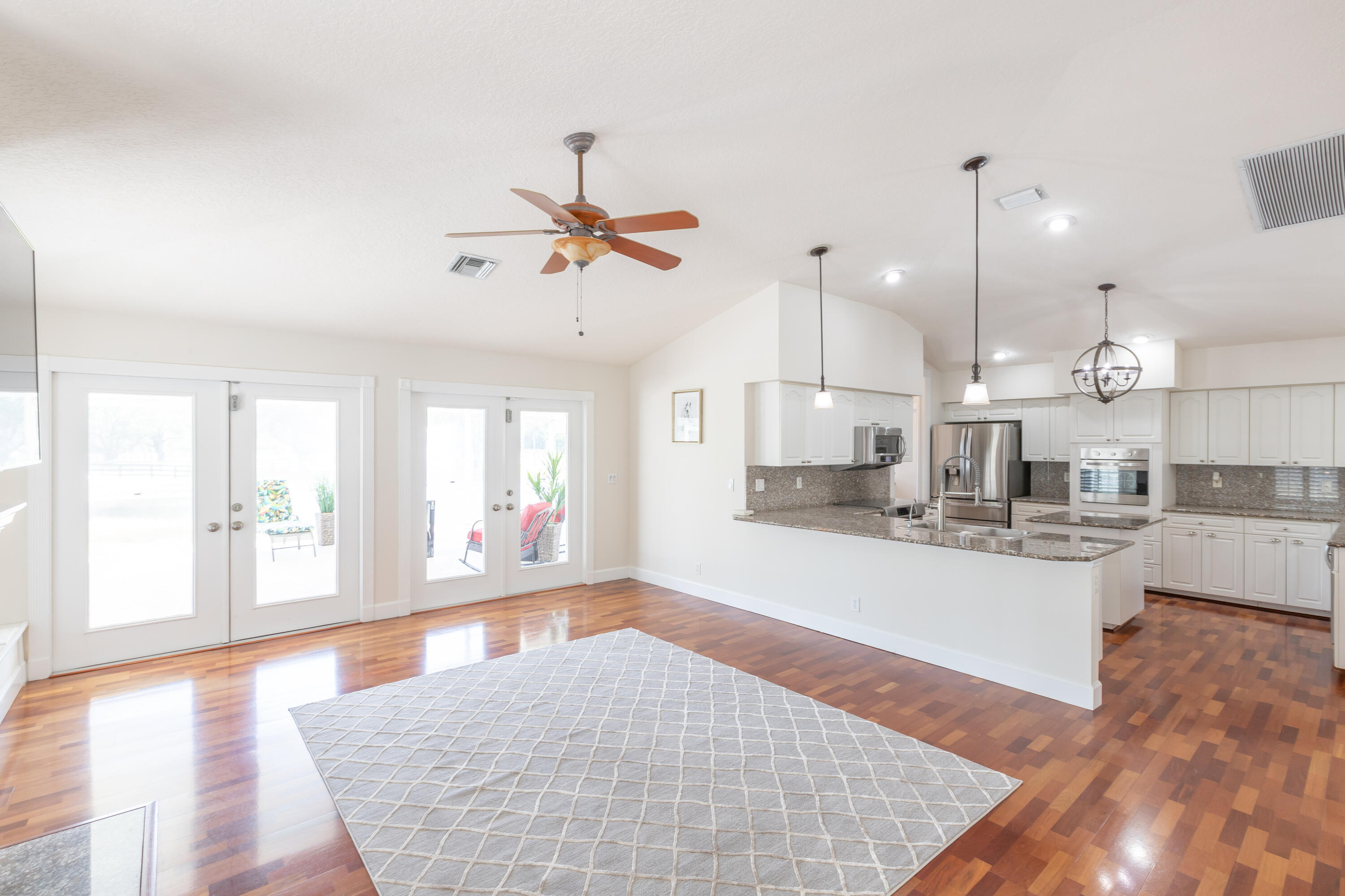 CALOOSA - Residential Lease