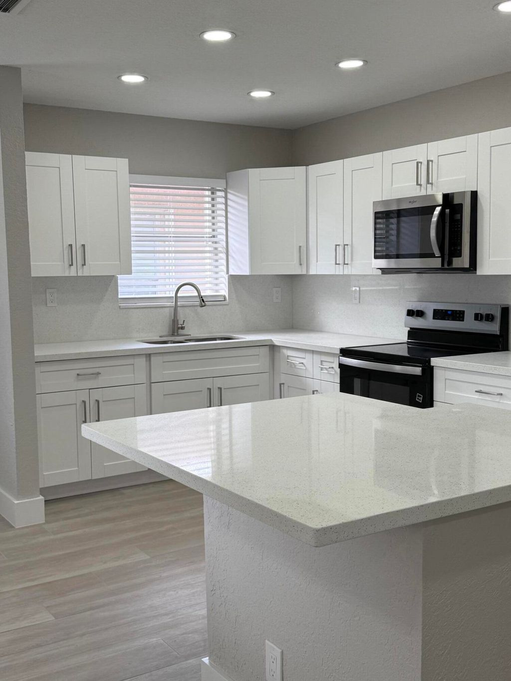 Photo of 2225 Raleigh Street, Hollywood, FL 33020 (MLS # B26005014)