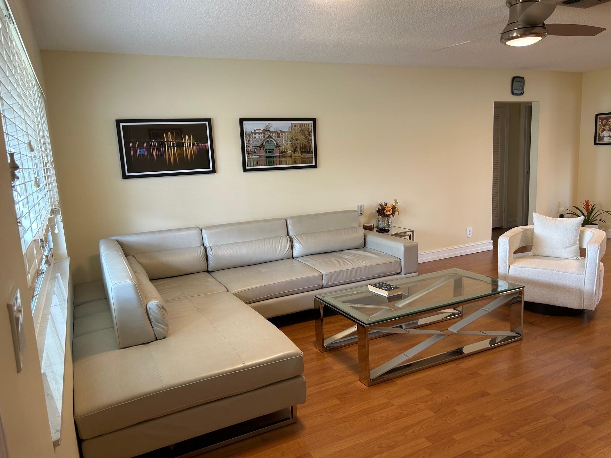 Lauderdale West 3 Sec 83- - Residential