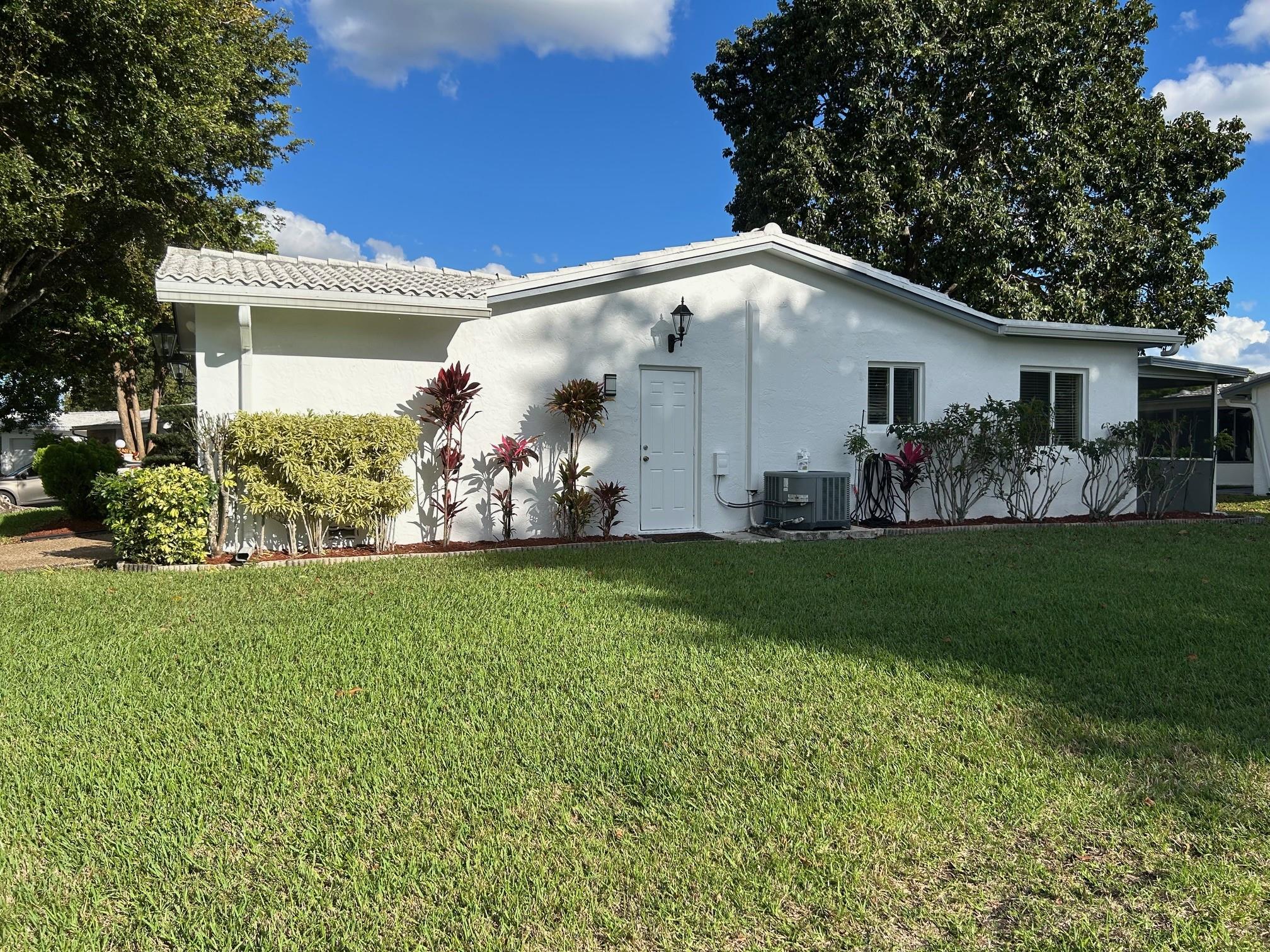 Lauderdale West 3 Sec 83- - Residential