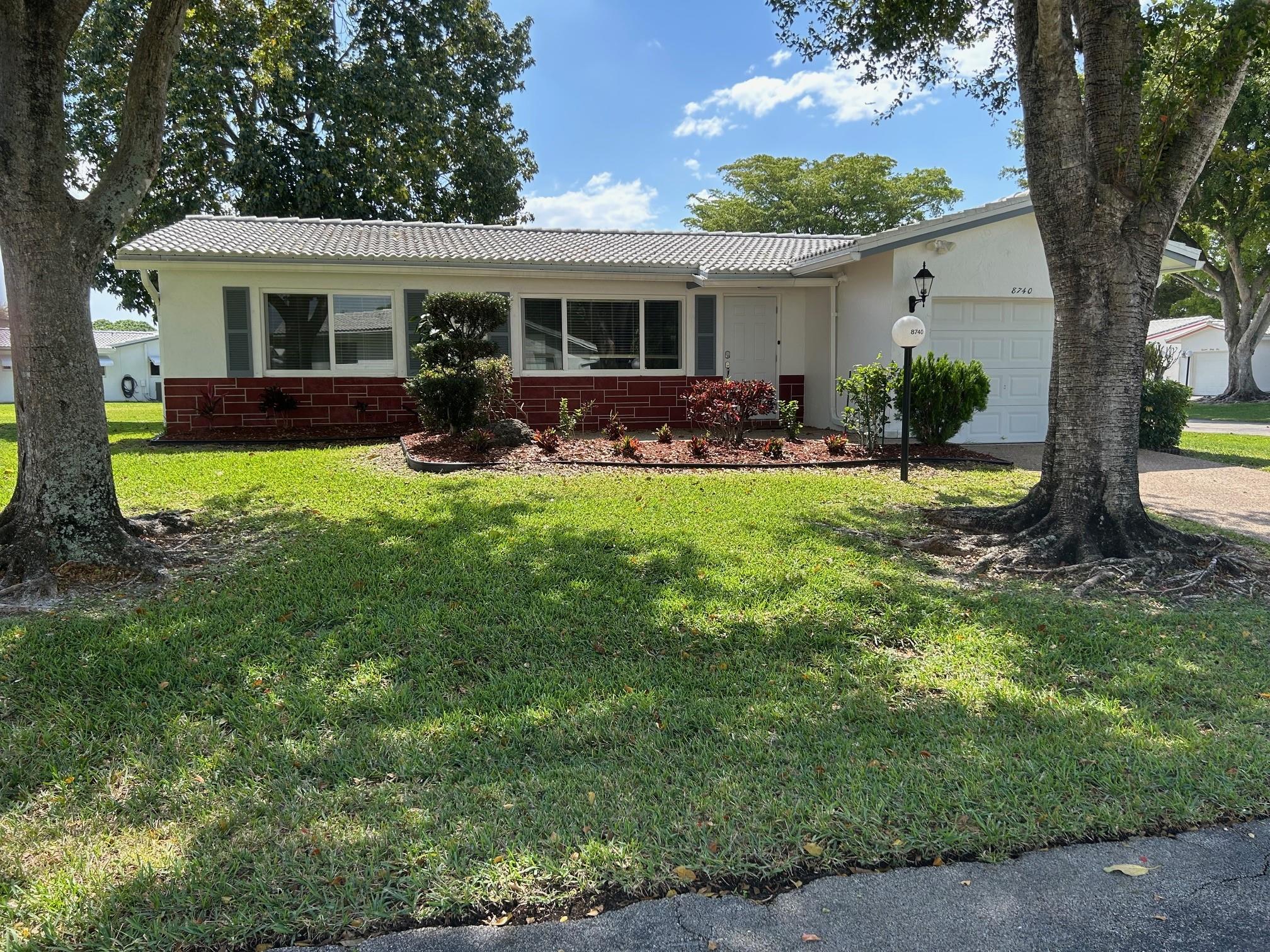 Lauderdale West 3 Sec 83- - Residential
