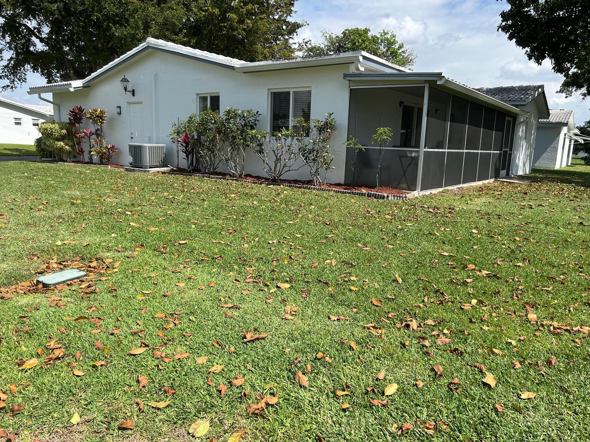 Lauderdale West 3 Sec 83- - Residential
