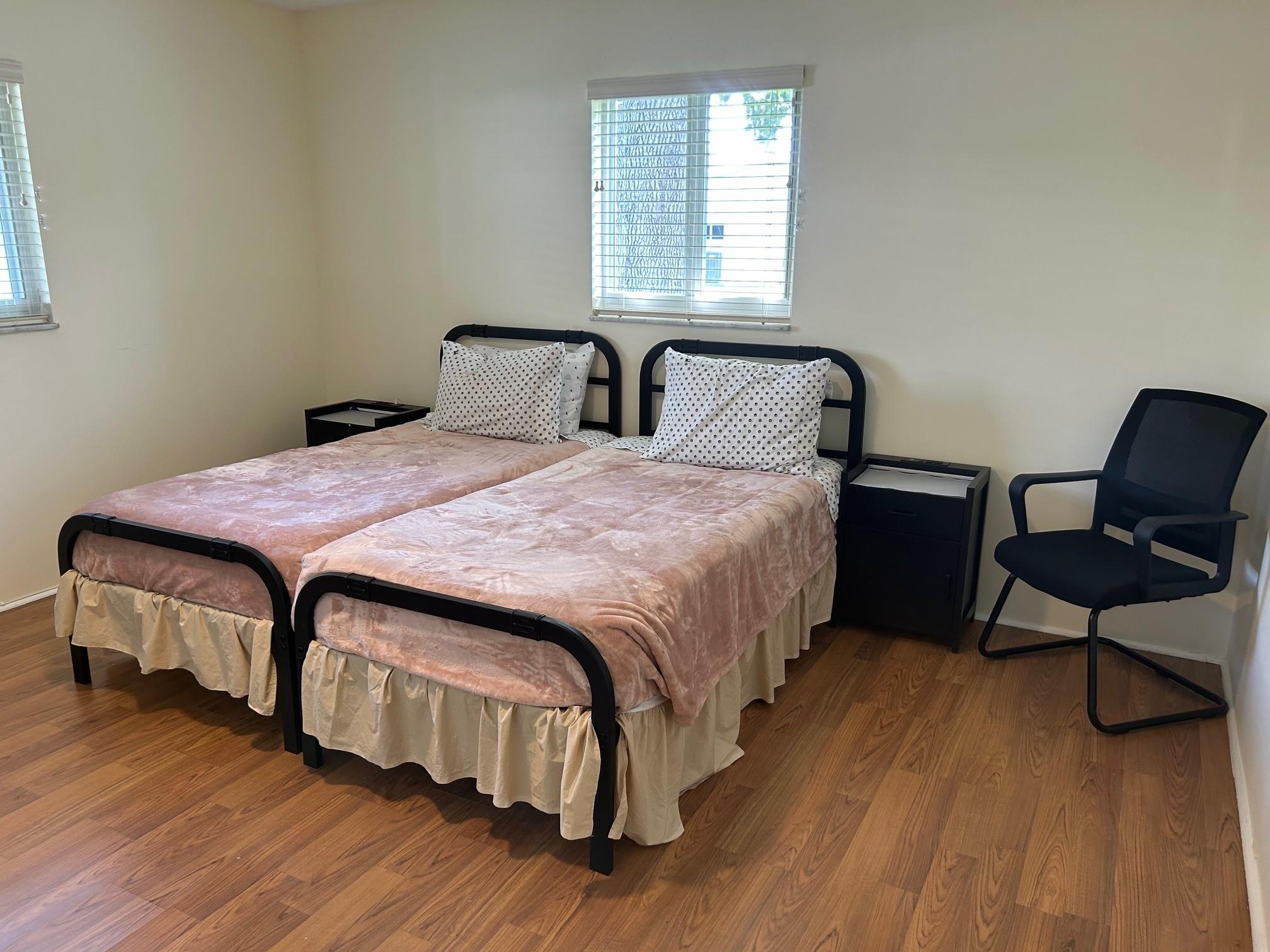 Lauderdale West 3 Sec 83- - Residential