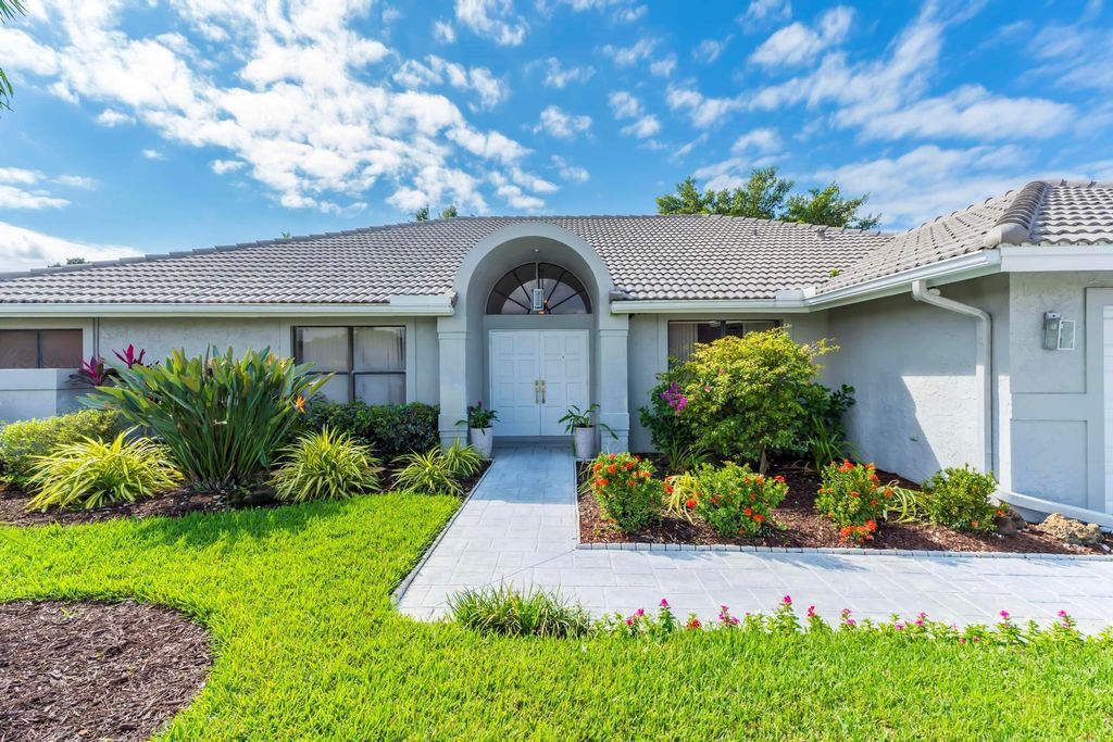 Photo of 10180 Silver Lake Drive, Boca Raton, FL 33428 (MLS # F10535710)