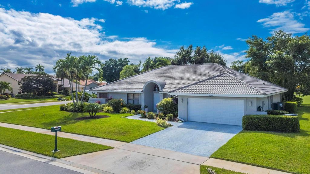 Photo of 10180 Silver Lake Drive, Boca Raton, FL 33428 (MLS # F10535710)