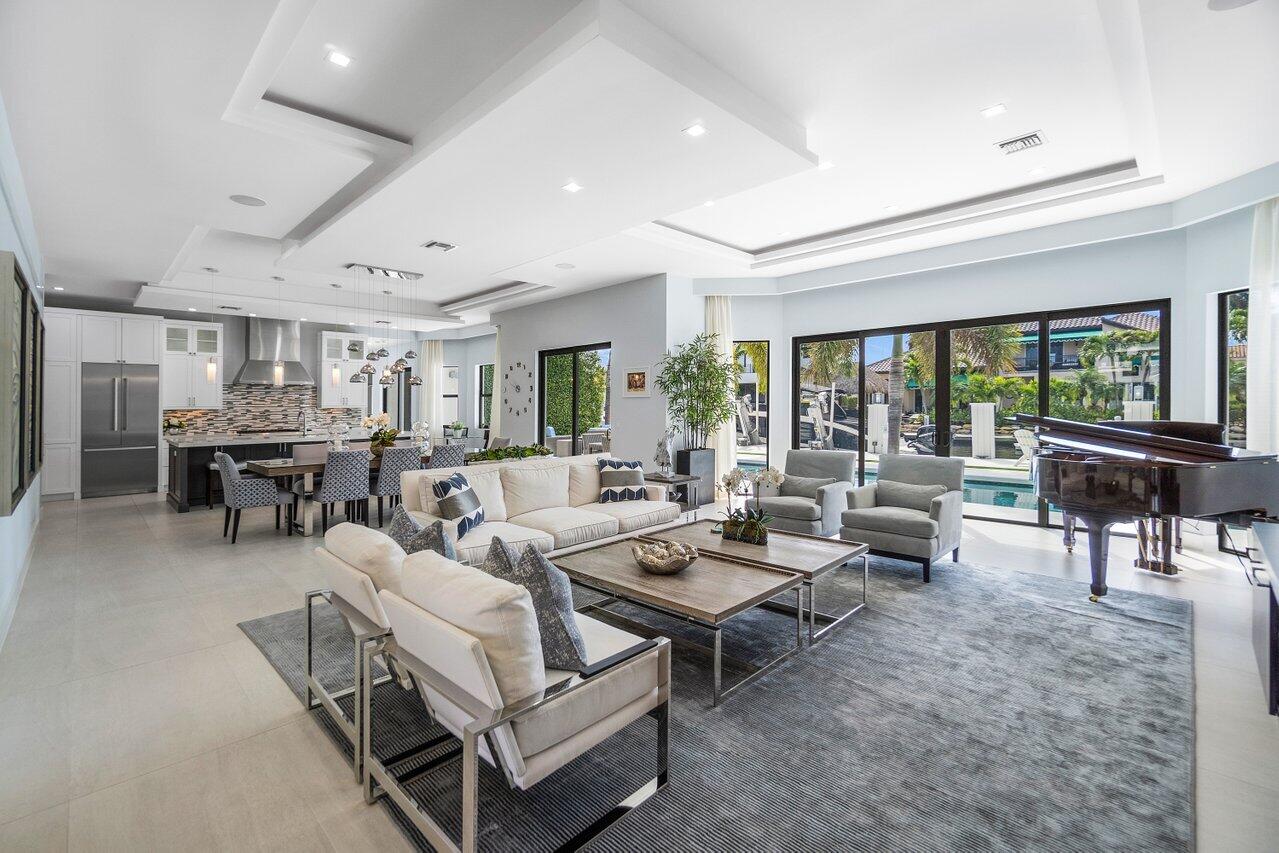 TROPIC ISLE - Residential