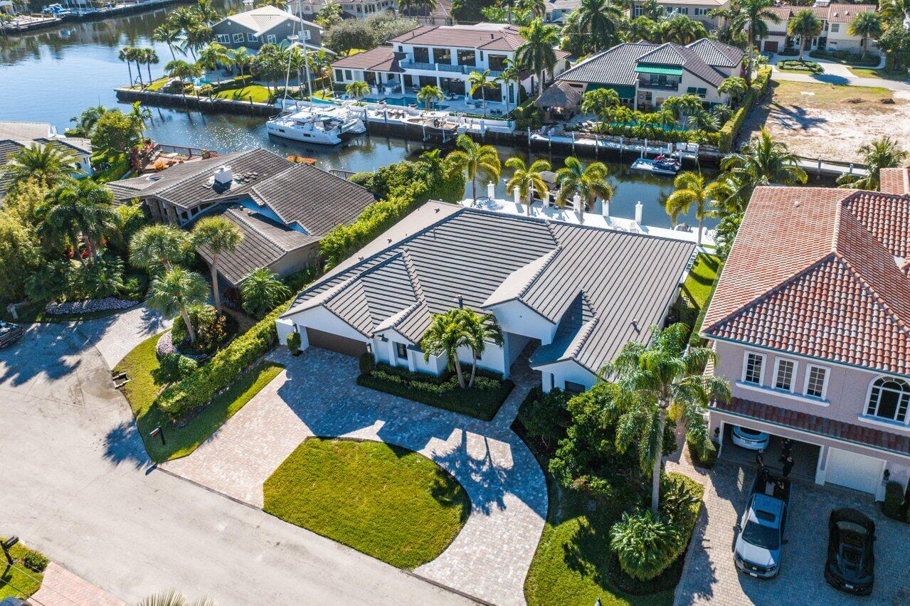 TROPIC ISLE - Residential