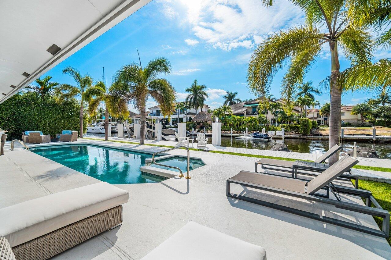 TROPIC ISLE - Residential