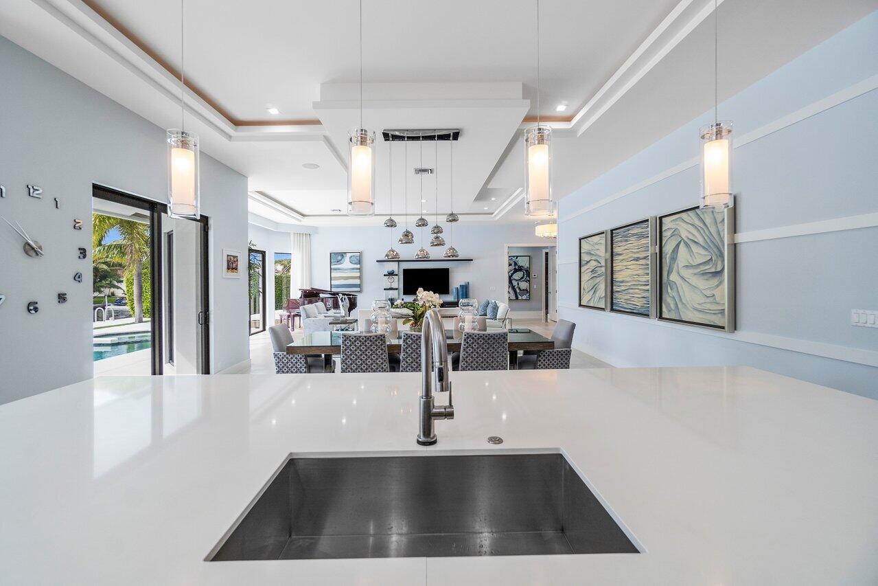 TROPIC ISLE - Residential